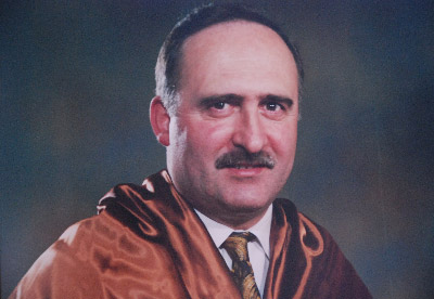 Donsi&oacute;n con toga